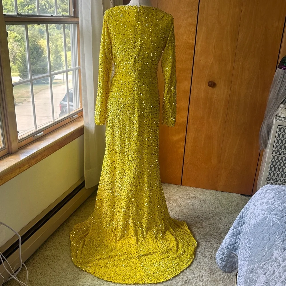 Elegant Yellow Sequin Gown With Train (NWOT) - Picture 11 of 17